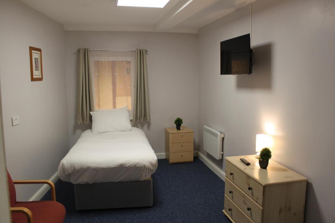 בלדוק Brookside Lodge מראה חיצוני תמונה